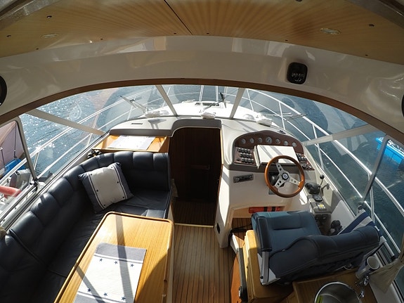 Viksund st.Cruz med Flybridge 4 of 5