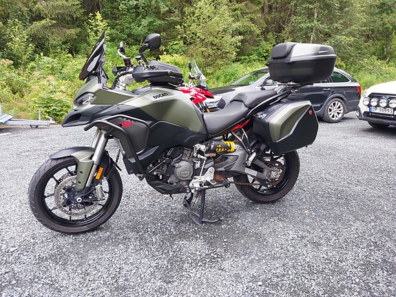 Ducati Multistrada V2S 5 of 26
