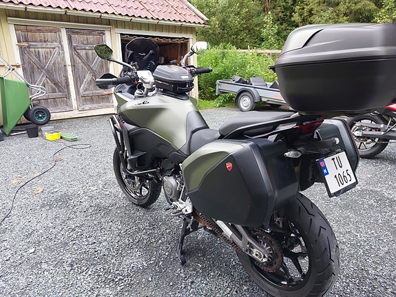 Ducati Multistrada V2S 7 of 26