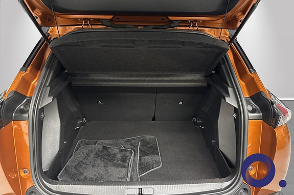 Peugeot e-2008 9 of 18