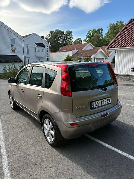Nissan Note 3 of 5