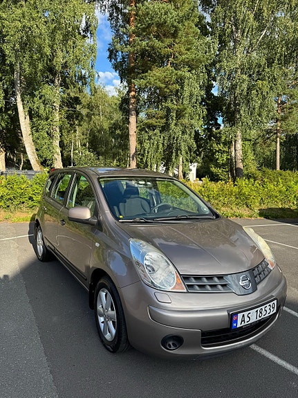 Nissan Note 2 of 5
