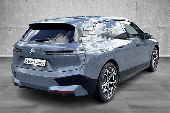 BMW iX 3 of 5