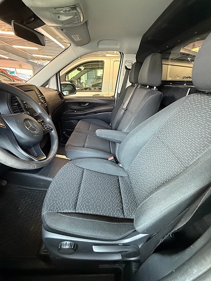 Mercedes-Benz Vito 114 25 of 27
