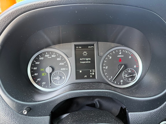 Mercedes-Benz Vito 114 9 of 27