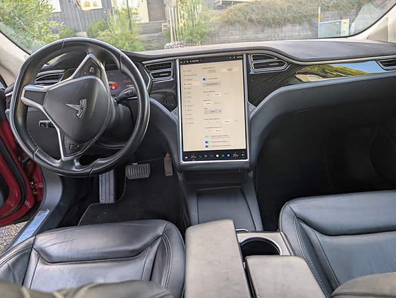 Tesla Model S 11 of 12