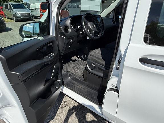 Mercedes-Benz Vito 114 11 of 29