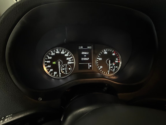 Mercedes-Benz Vito 114 9 of 22