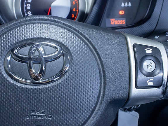 Toyota Urban Cruiser 26 of 30