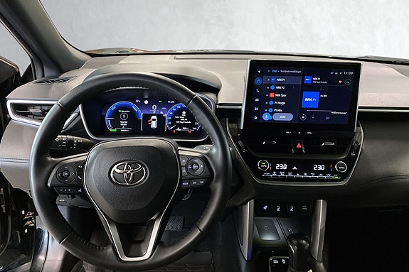 Toyota Corolla Cross 12 of 19