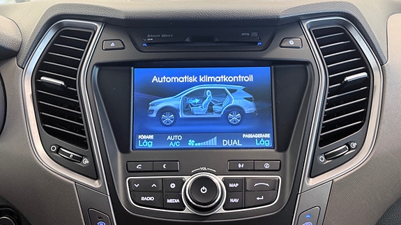 Hyundai Santa Fe 24 of 30