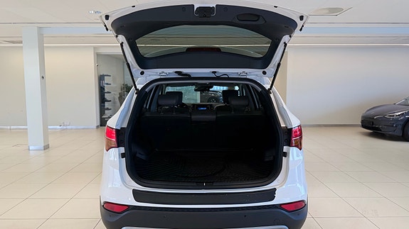 Hyundai Santa Fe 30 of 30