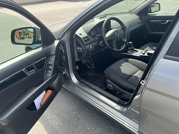 Mercedes-Benz C200 d 5 of 25