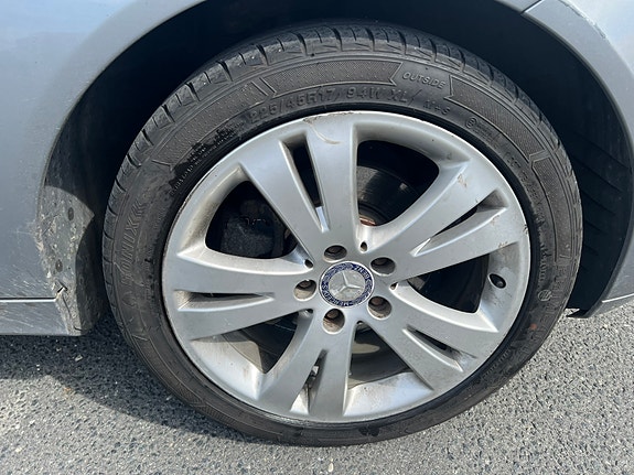 Mercedes-Benz C200 d 11 of 25