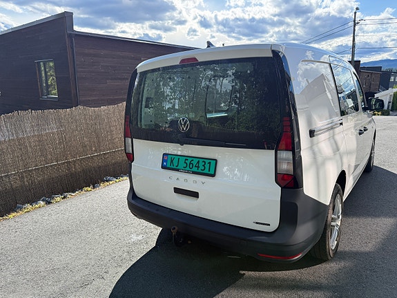 Volkswagen Caddy Maxi 2 of 5