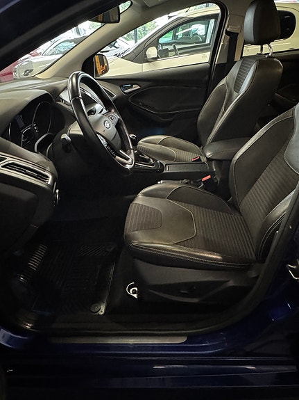Ford Focus 6 of 11