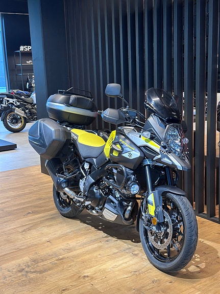 Suzuki DL 1000 V-Strom 3 of 8