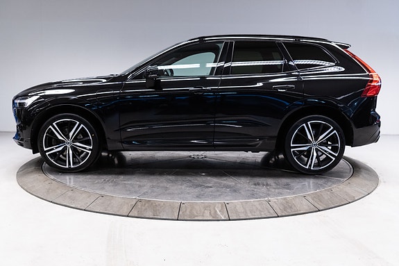 Volvo XC60 2 of 5
