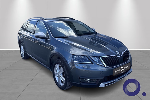 Skoda Octavia Scout 8 of 17