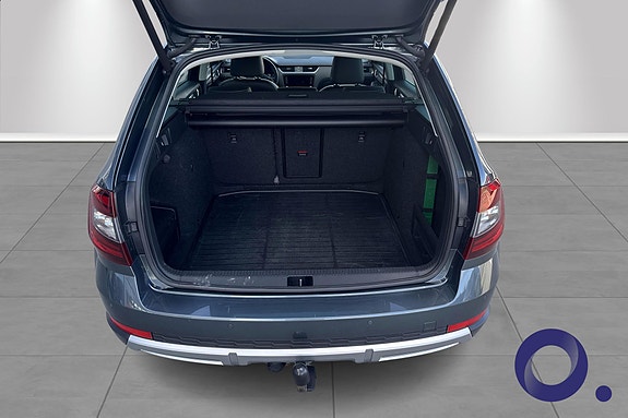 Skoda Octavia Scout 5 of 5