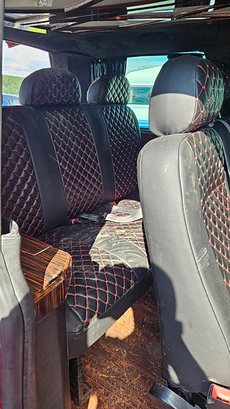 Volkswagen Transporter 4 of 8