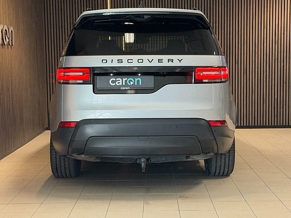Land Rover Discovery 3 of 5