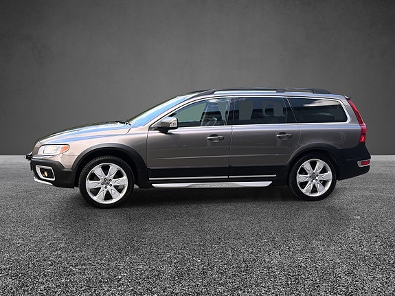 Volvo XC70 3 of 5