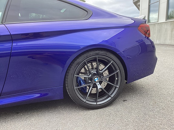 BMW M4 10 of 30