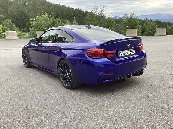 BMW M4 9 of 30