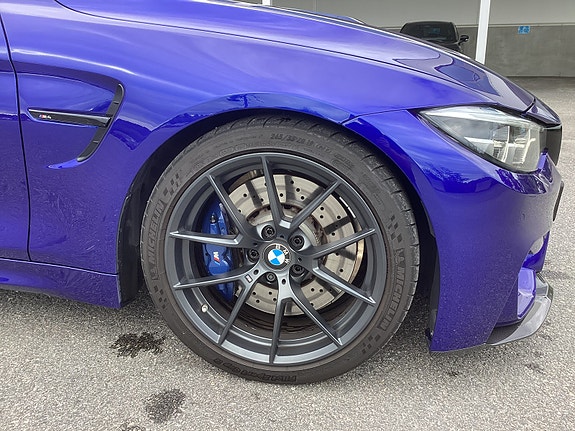 BMW M4 12 of 30