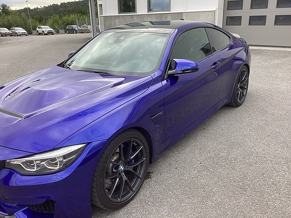 BMW M4 4 of 30