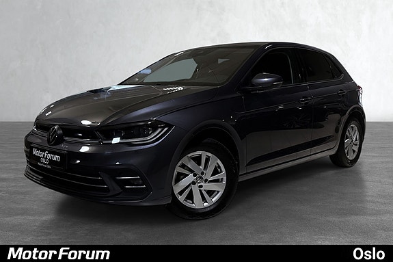 Sporty front med skarpe LED-lys og attraktiv design.
