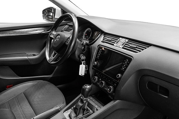 Skoda Octavia 11 of 24