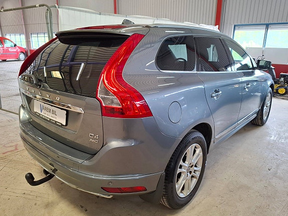 Volvo XC60 7 of 28