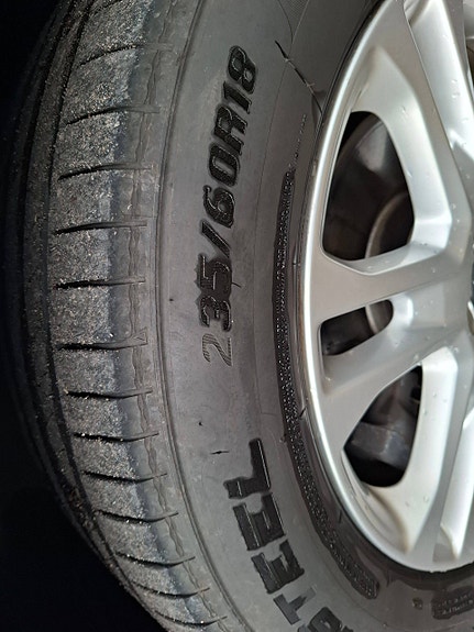 Volvo XC60 28 of 28