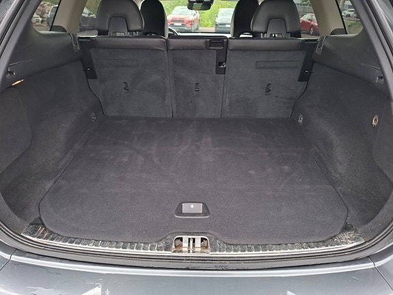 Volvo XC60 27 of 28