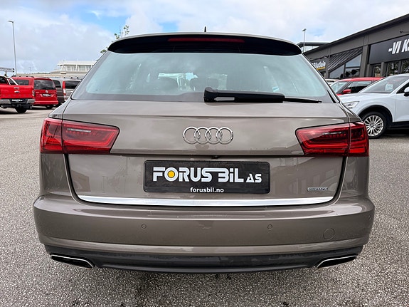 Audi A6 4 of 5