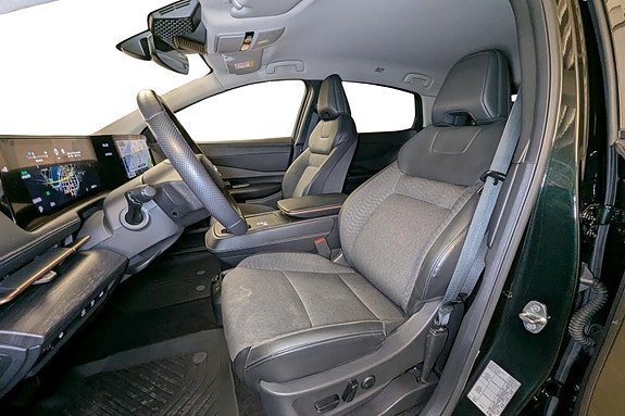 Nissan Ariya 12 of 30