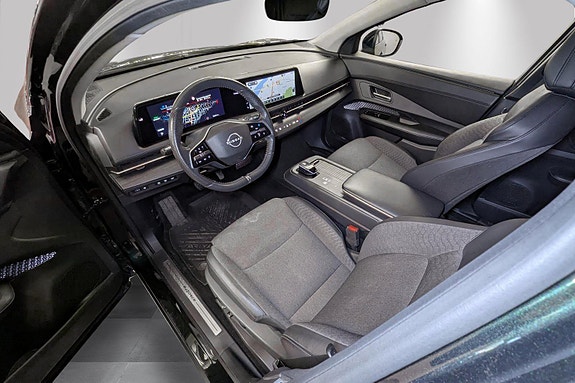 Nissan Ariya 10 of 30