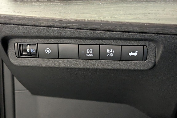 Nissan Ariya 17 of 30