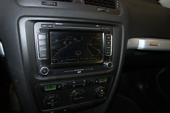 Skoda Octavia Scout 12 of 23