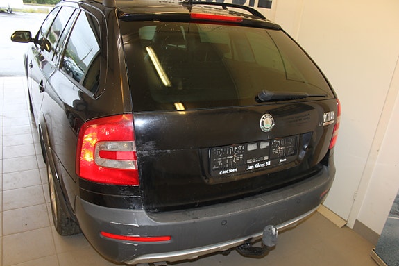 Skoda Octavia Scout 3 of 23