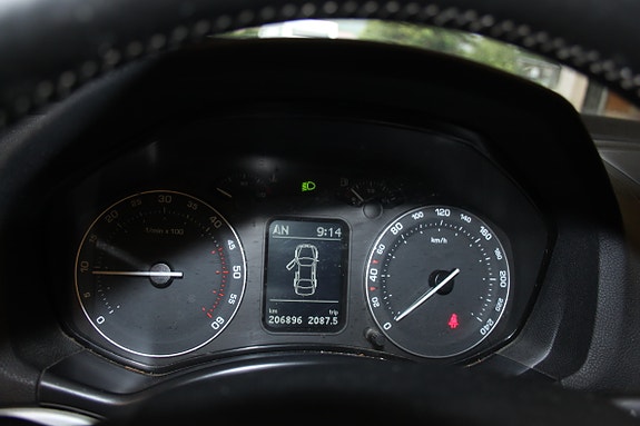Skoda Octavia Scout 15 of 23
