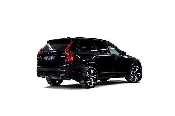 Volvo XC90 2 of 5