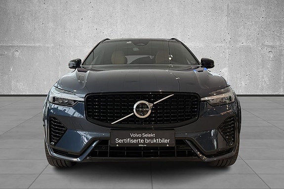 Volvo XC60 3 of 5