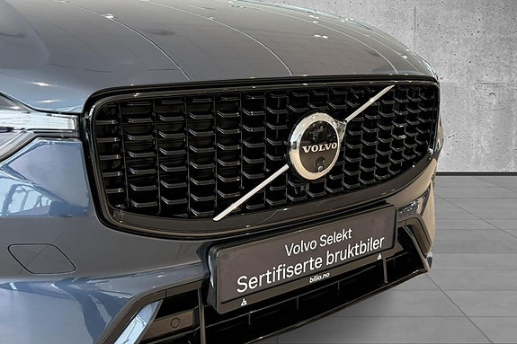 Volvo XC60 4 of 5
