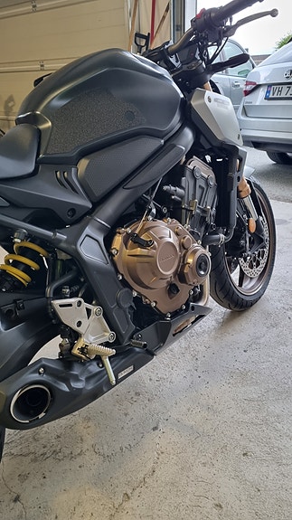 Honda CB 650 R 4 of 7