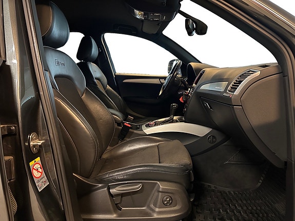 Audi Q5 10 of 28