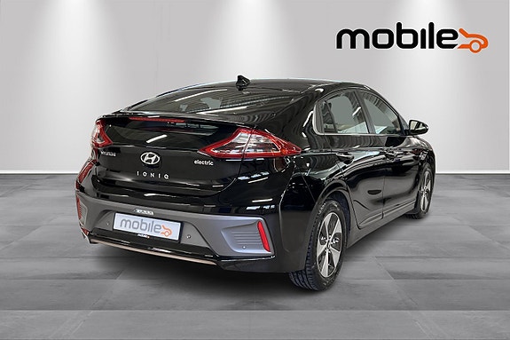 Hyundai IONIQ 3 of 5