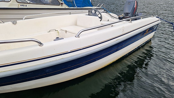 Yamarin 4210SL - Perfekt hytte- og familiebåt, inkl. båthenger 2 of 12